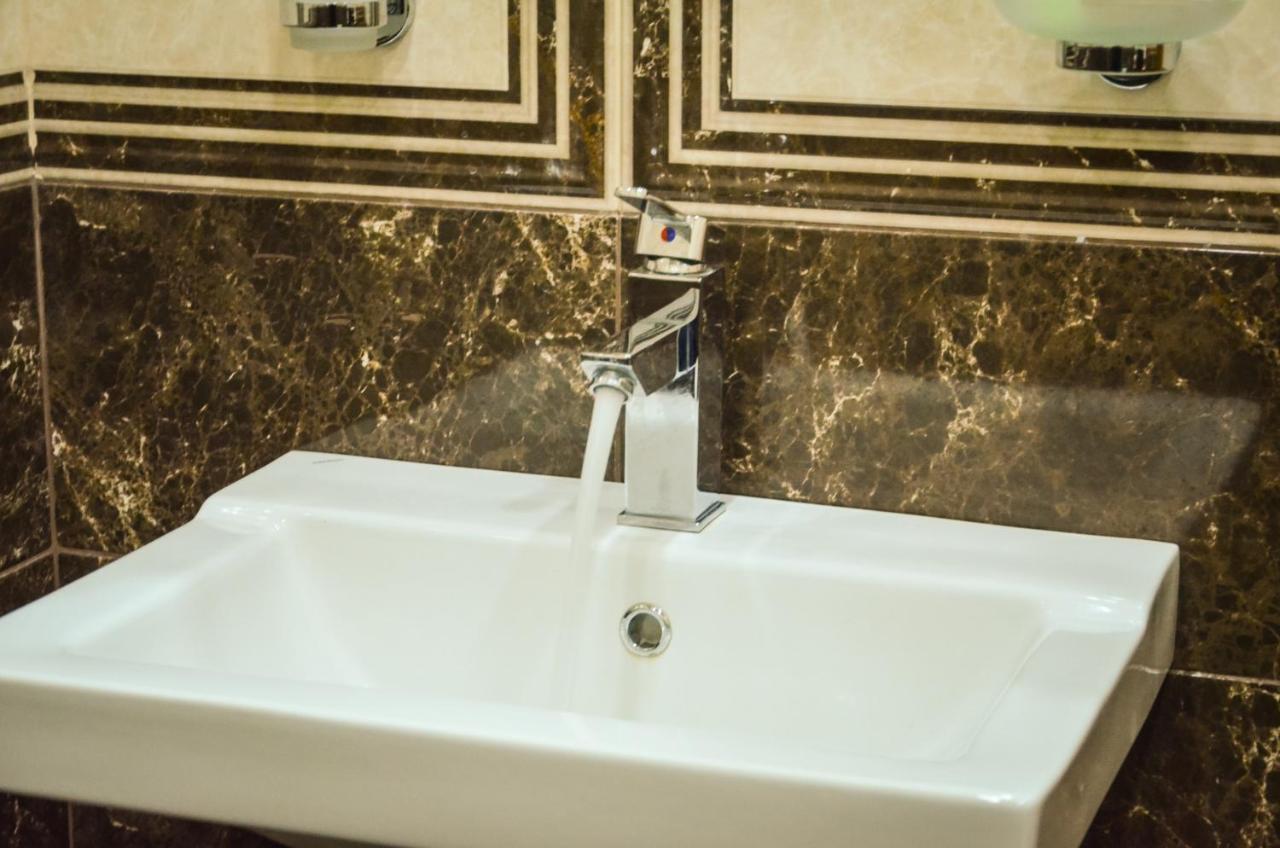 Rubin Hotel Goris Εξωτερικό φωτογραφία